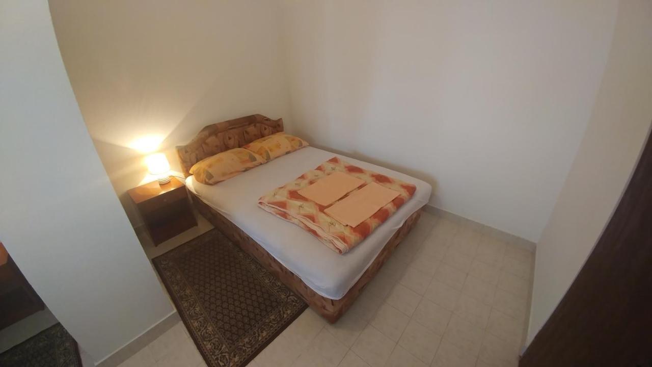 Apartmani Vitic Бар Экстерьер фото