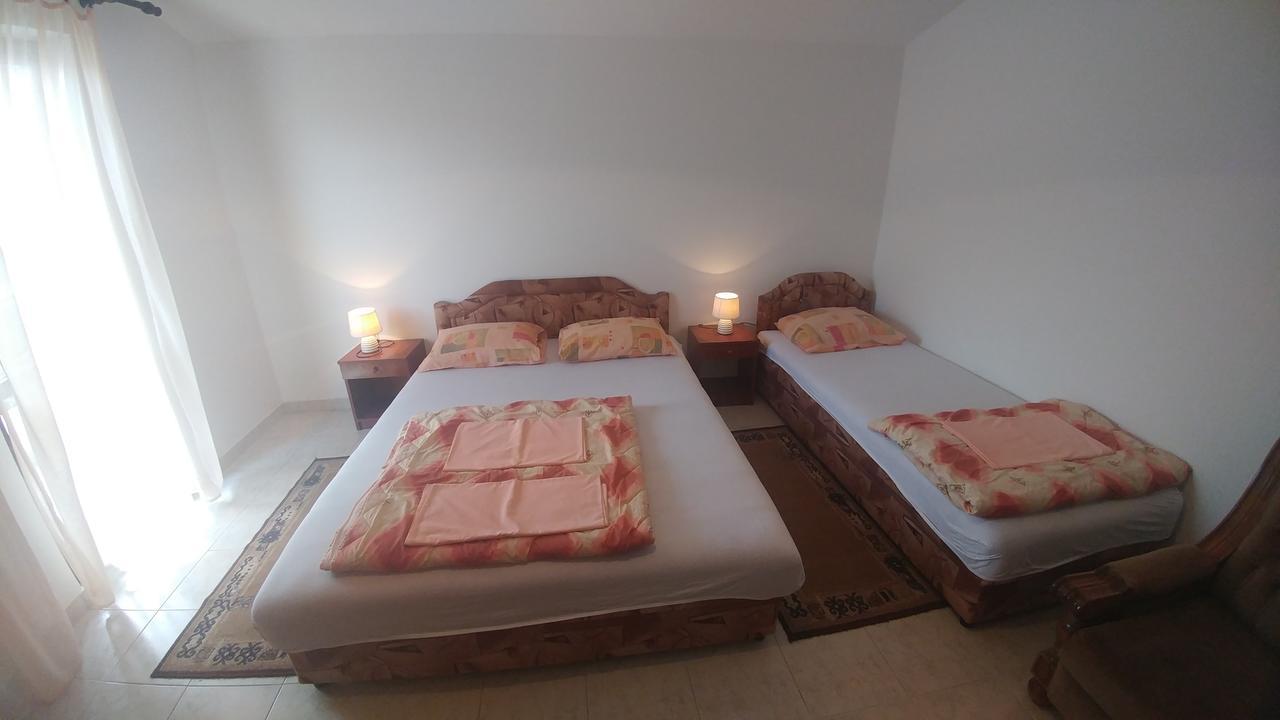 Apartmani Vitic Бар Экстерьер фото