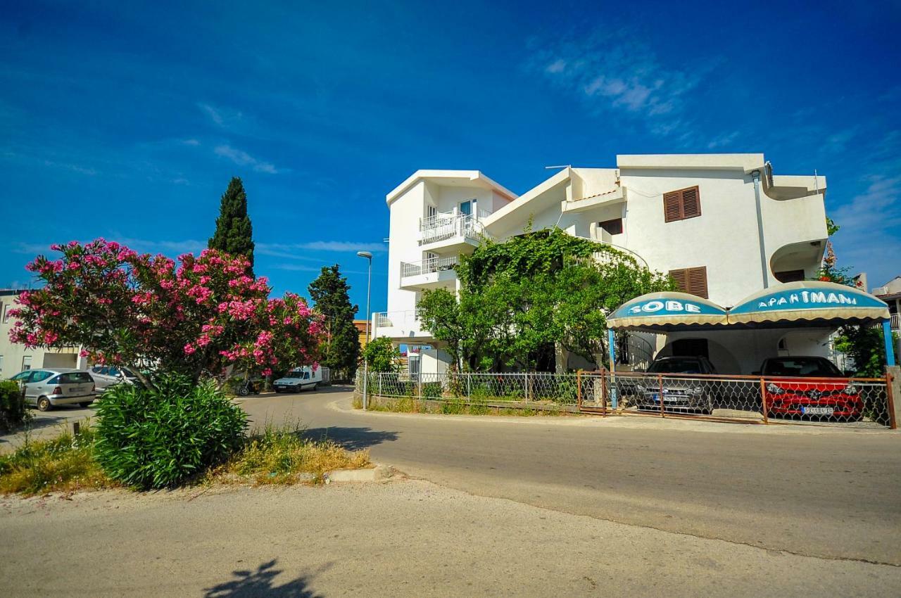 Apartmani Vitic Бар Экстерьер фото