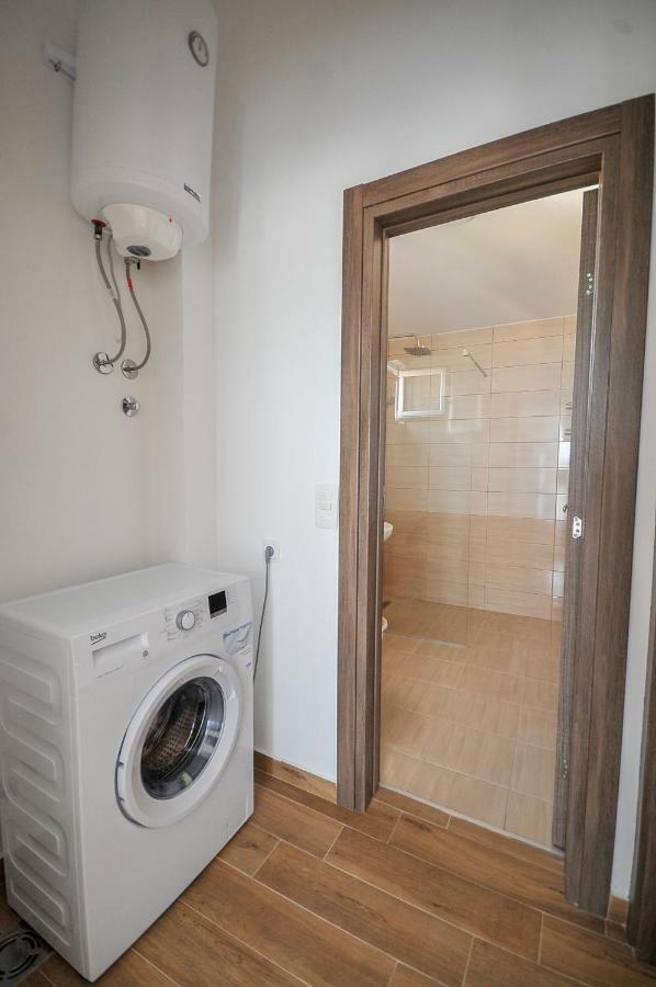 Apartmani Vitic Бар Экстерьер фото