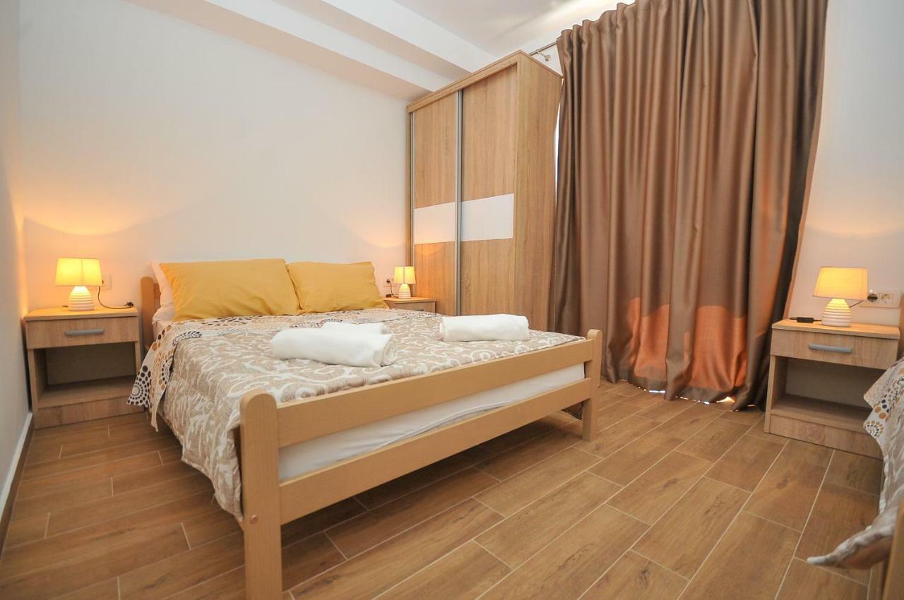 Apartmani Vitic Бар Экстерьер фото